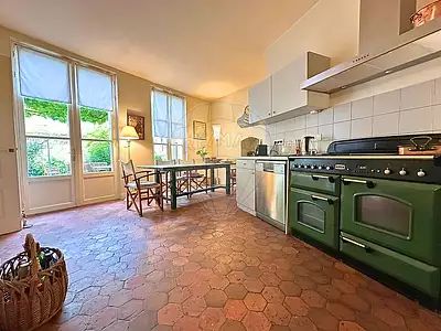 Maison, 250 m²