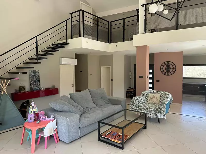 Maison, 187 m²