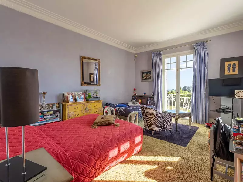 Maison, 338 m²