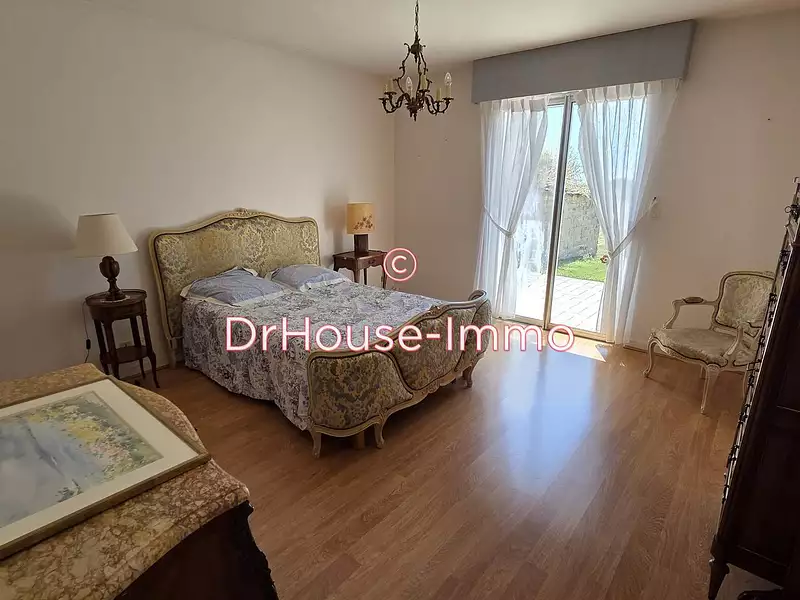 Maison, 233 m²