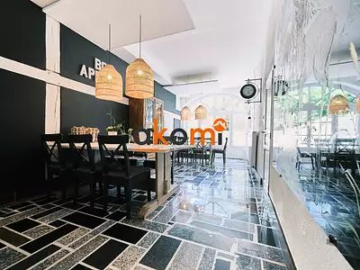 Maison, 395 m²