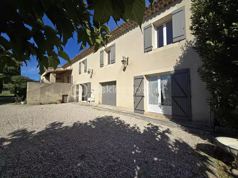 Maison, 185 m²