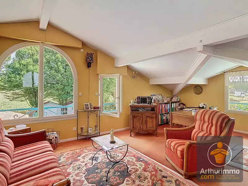 Maison, 199 m²