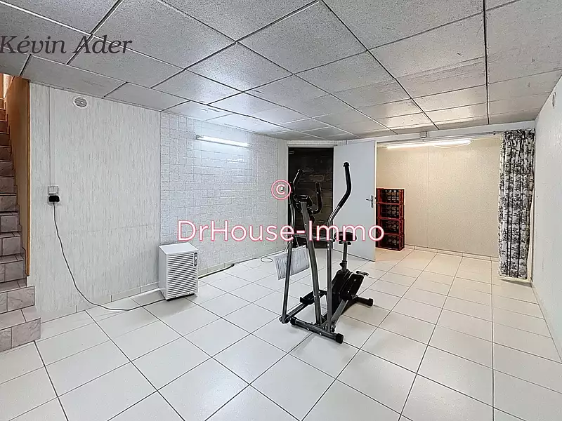 Maison, 245 m²