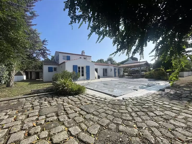 Maison, 159 m²