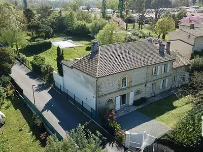 Maison, 323 m²