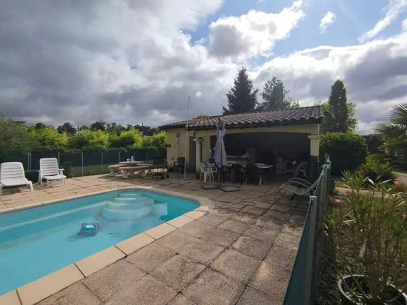Maison, 170 m²