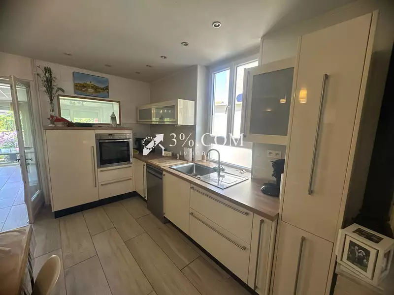 Maison, 148 m²