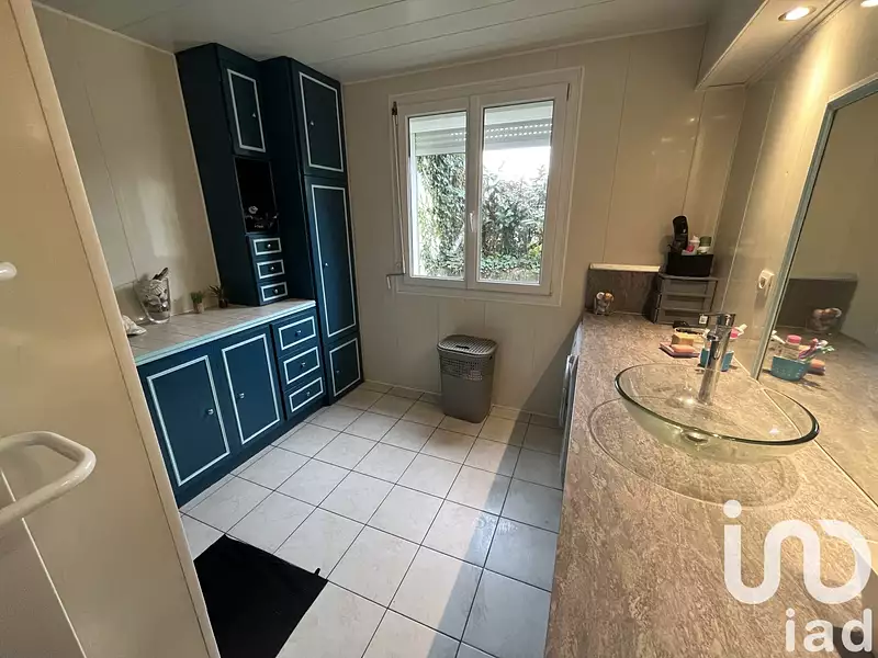 Maison, 196 m²