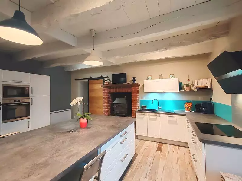 Maison, 166 m²