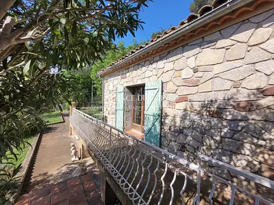 Maison, 250 m²