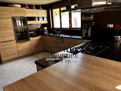 Maison, 180 m²