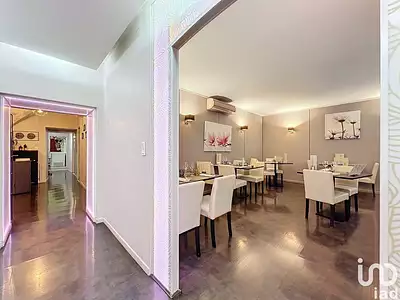 Divers, 180 m²