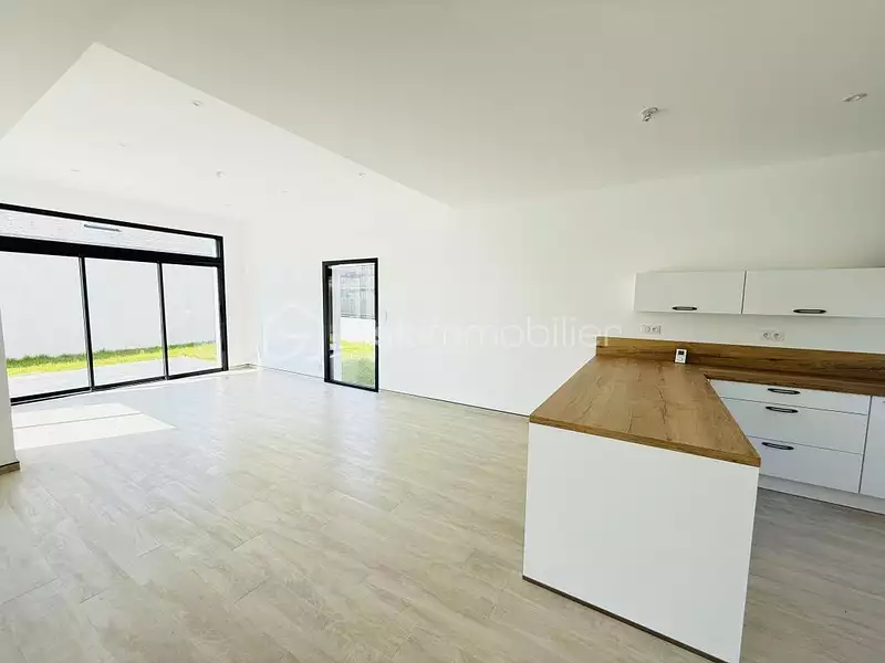 Maison, 162 m²