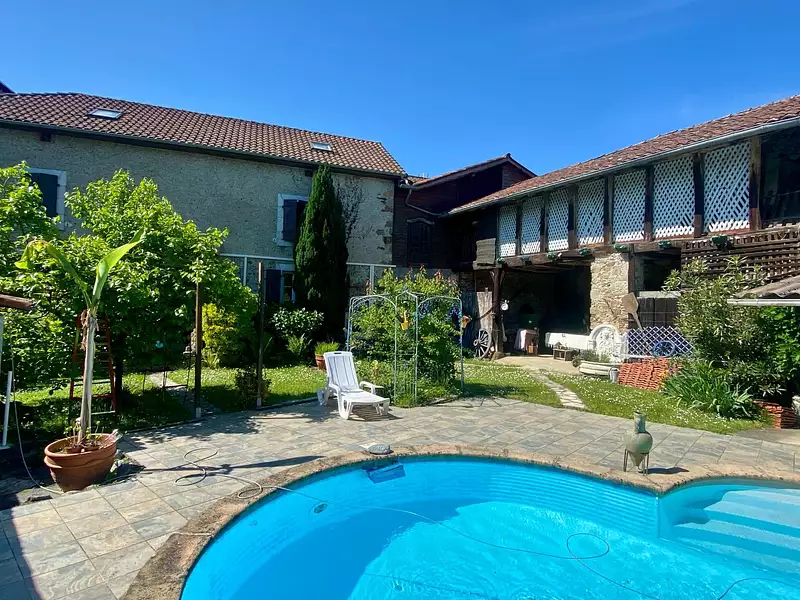 Maison, 270 m²