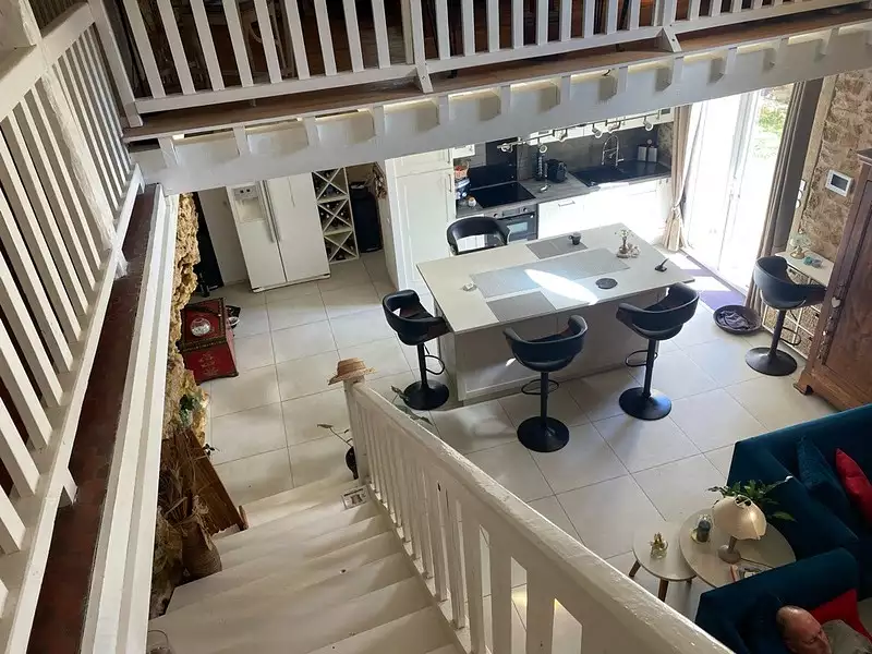 Maison, 570 m²
