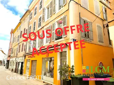 Appartement, 300 m²