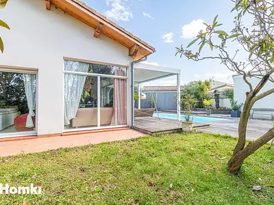 Maison, 241 m²