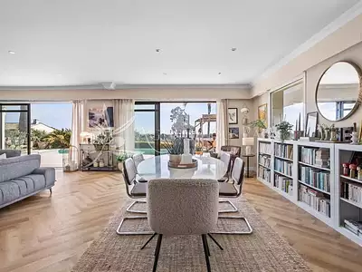 Maison, 250 m²