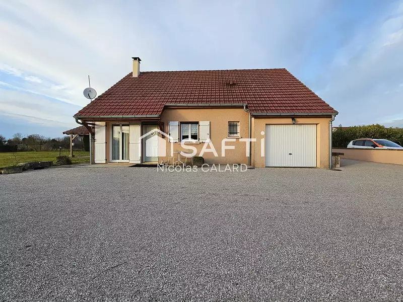 Maison, 77 m²