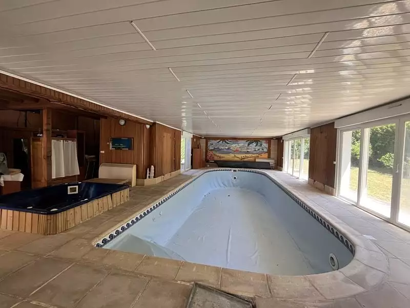 Maison, 350 m²