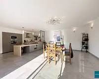 Maison, 180 m²
