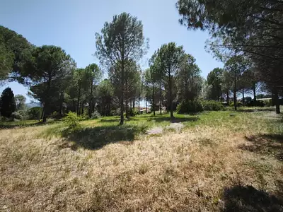 Terrain à bâtir, 614 m²