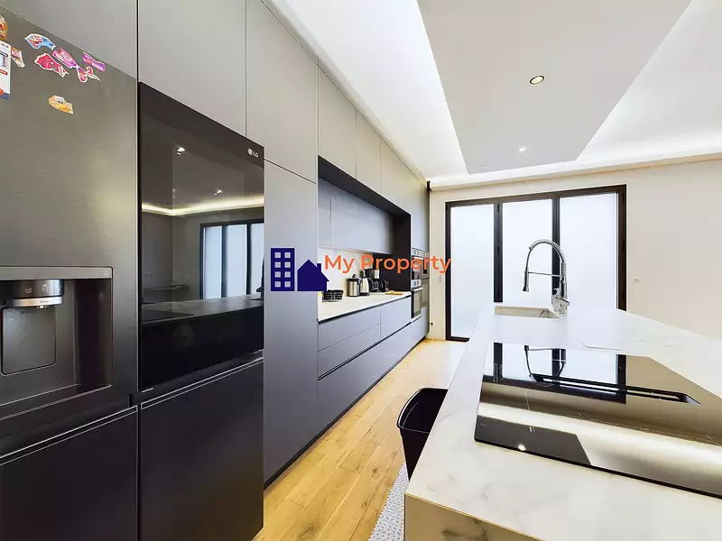 Maison, 180 m²