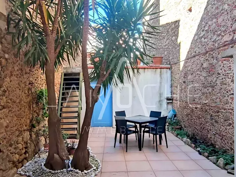 Maison, 221 m²