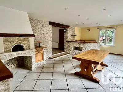 Maison, 215 m²