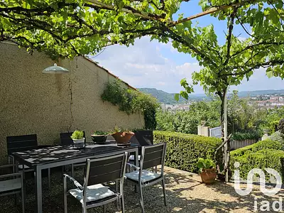Maison, 151 m²