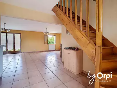 Maison, 166 m²