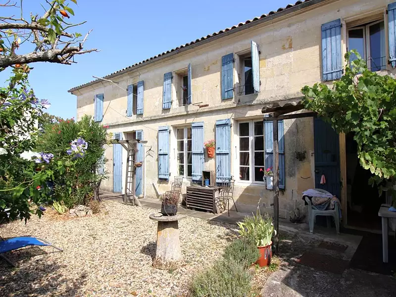 Maison, 165 m²