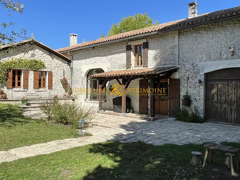 Maison, 250 m²