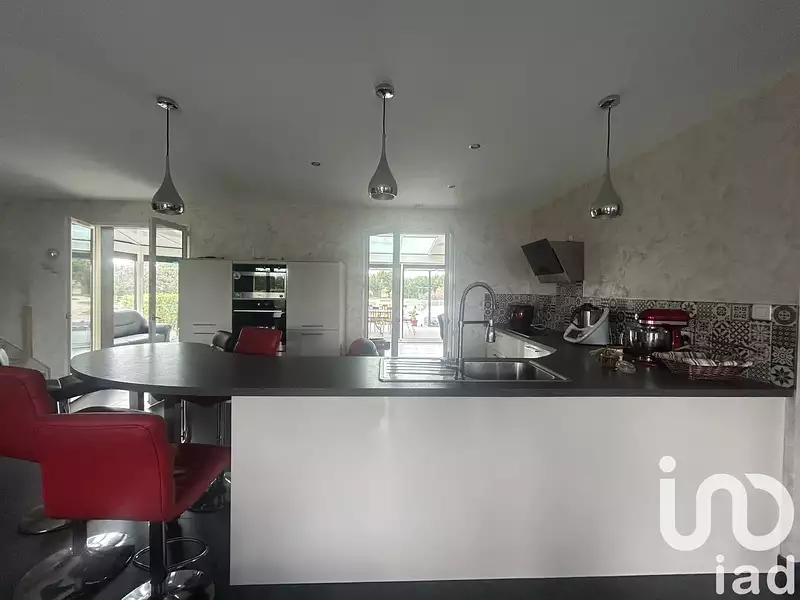 Maison, 195 m²