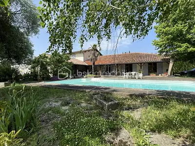 Maison, 270 m²