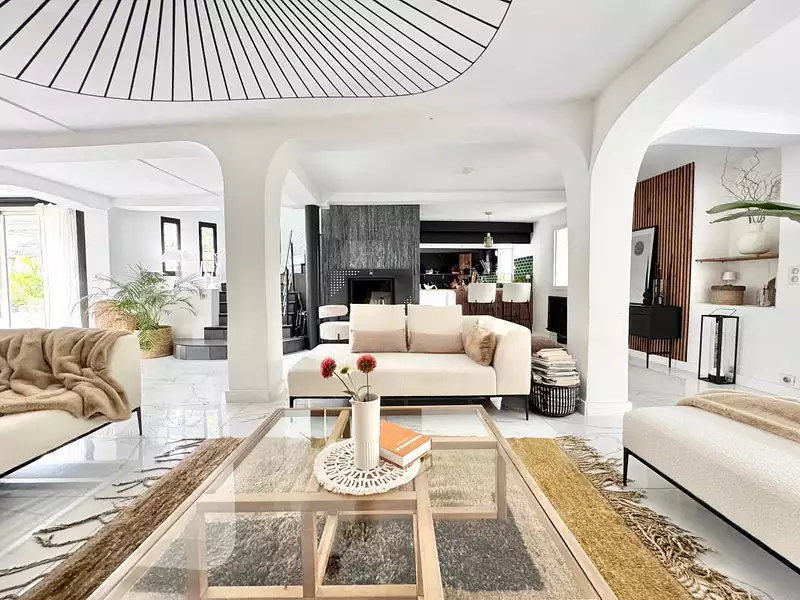Maison, 280 m²