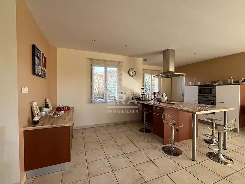 Maison, 168 m²