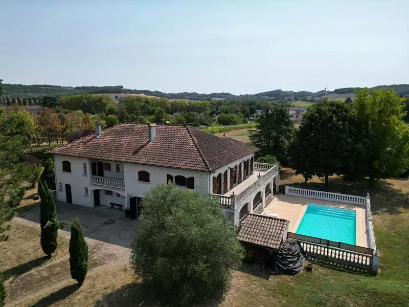 Maison, 440 m²