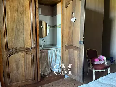 Maison, 585 m²