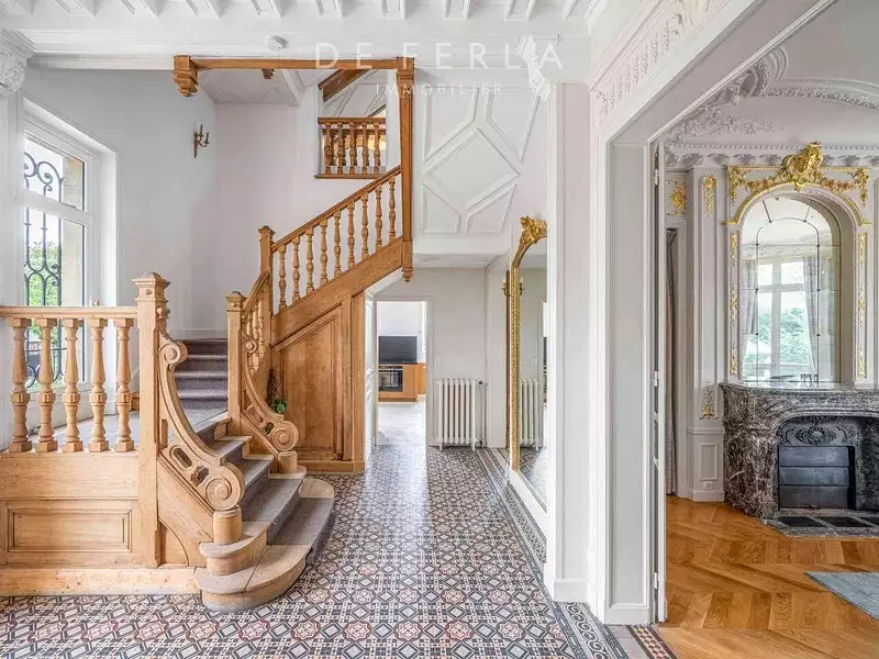 Maison, 826 m²