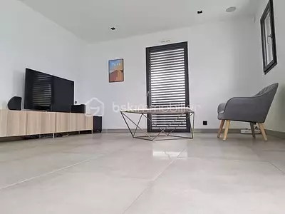 Maison, 176 m²