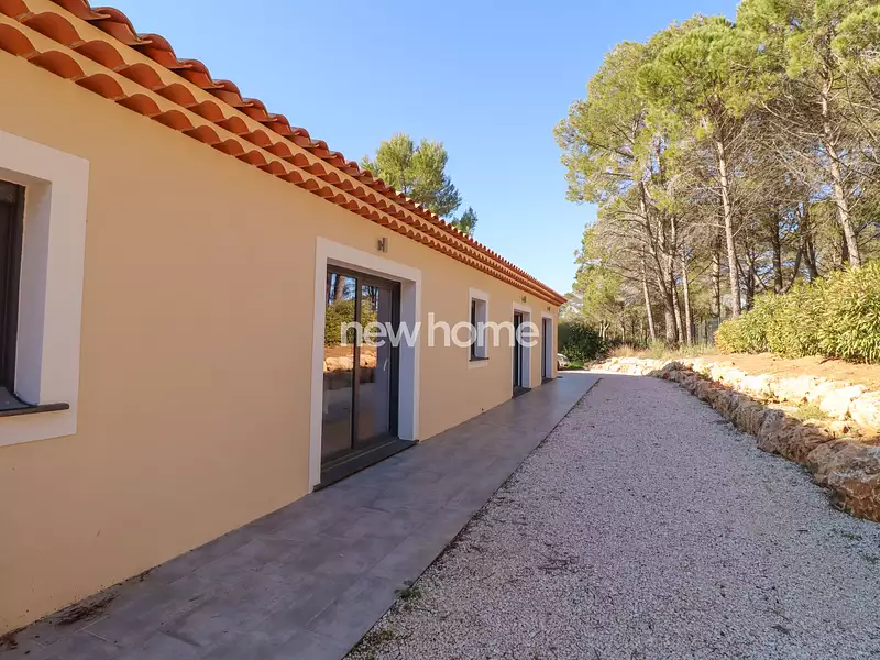 Maison, 180 m²