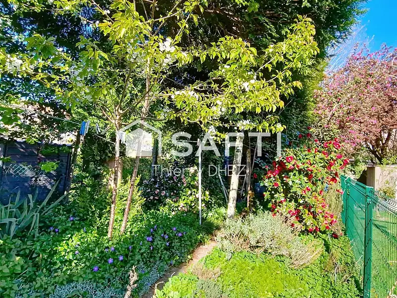 Maison, 84 m²