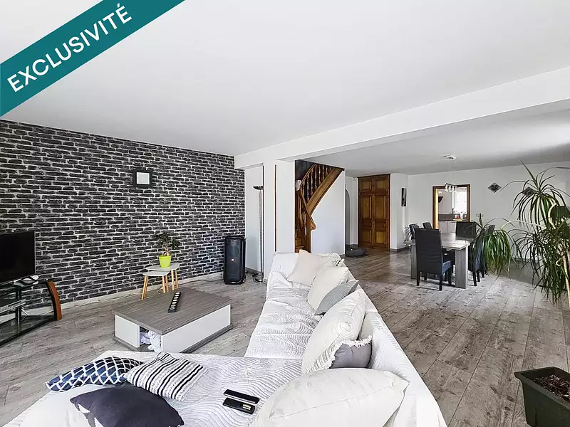 Maison, 302 m²