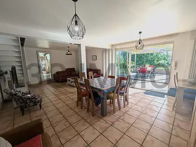Maison, 310 m²