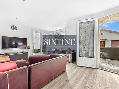 Immeuble, 151 m²