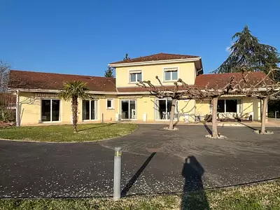 Maison, 239 m²