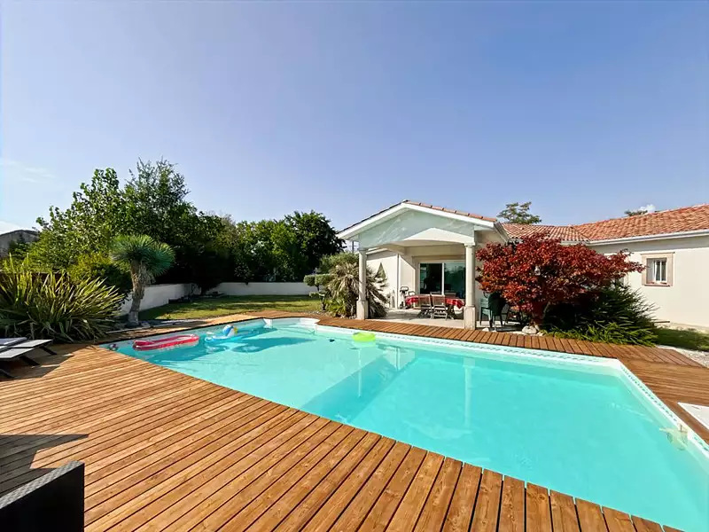 Maison, 155 m²