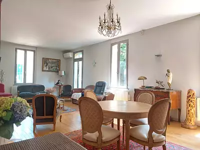 Maison, 198 m²